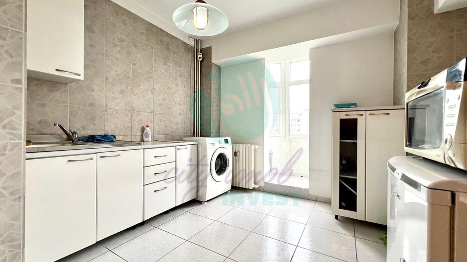 Garsoniera la 5 minute de metrou Muncii-bloc 1993 - Poză 4