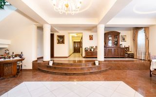 Vilă premium 11 camere | Dămăroaia | saună | fitness | teren 1.000mp - Poză 4