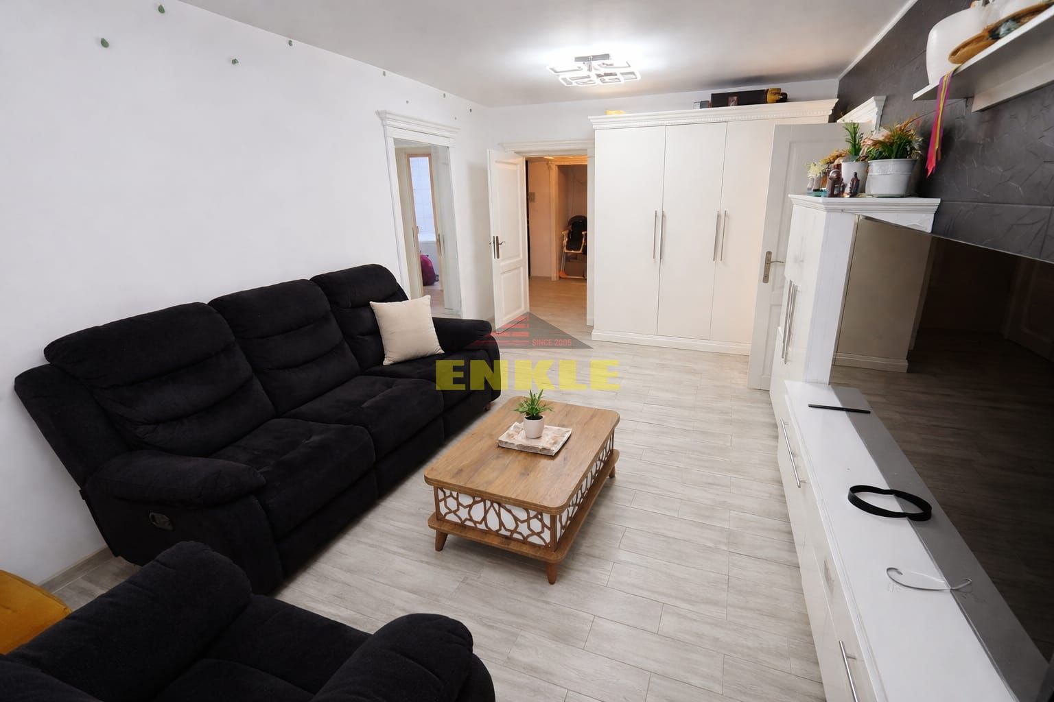 Apartament 4 camere DECOMANDAT – Ultracentral, Bd. Mihai Eminescu - Poză 2