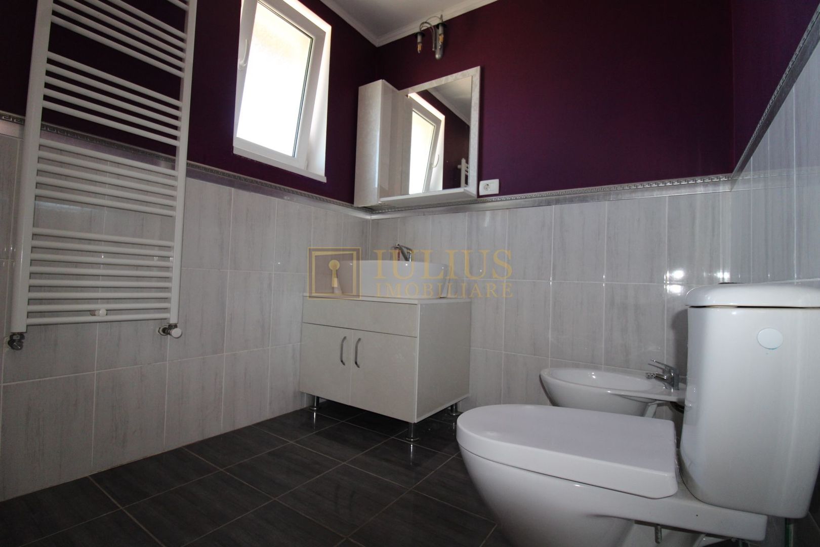 apartament la curte, 2 băi, loc de parcare, zona linistita, dressing - Poză 16
