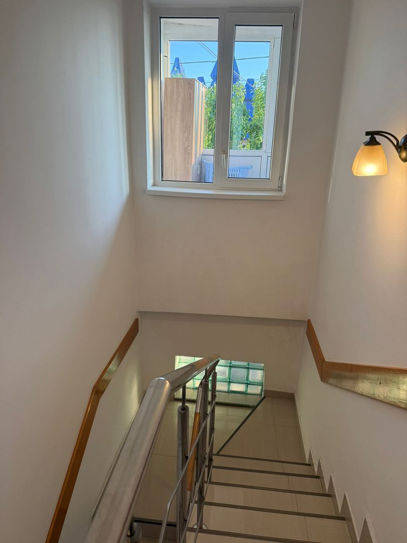 Casa de vanzare si teren 1360mp in Viile Noi Constanta - Poză 11