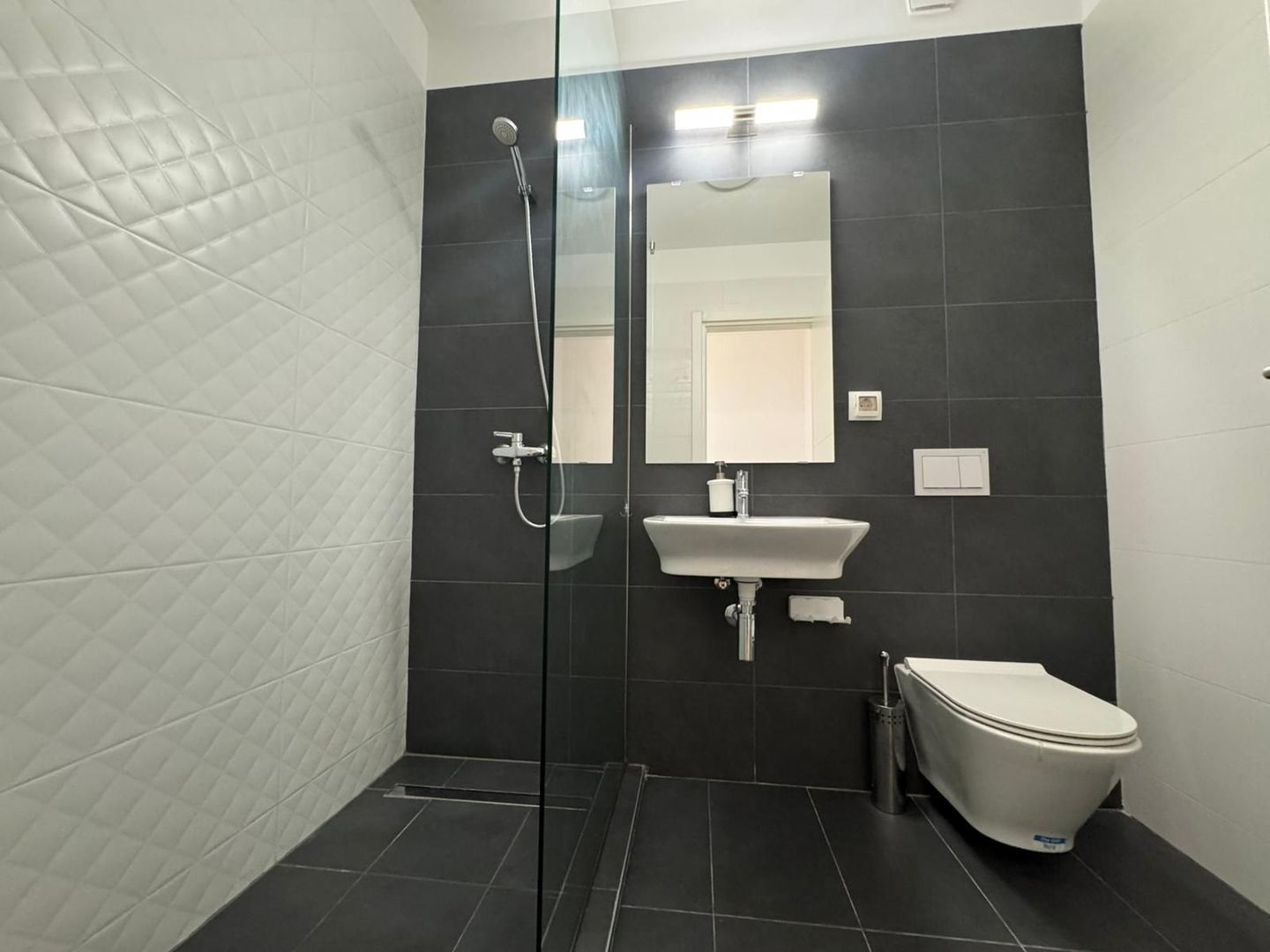 VILA 5 CAMERE,  2 LOCURI DE PARCARE -NEW POINT VILLAGE - Poză 26