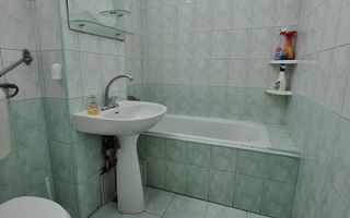 Apartament cu 2 camere cu centrala,  zona Soarelui parter - Poză 4