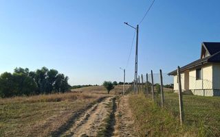 Teren intravilan de vanzare in Barnova, Iasi, langa Manastirea Barnova - Poză 2