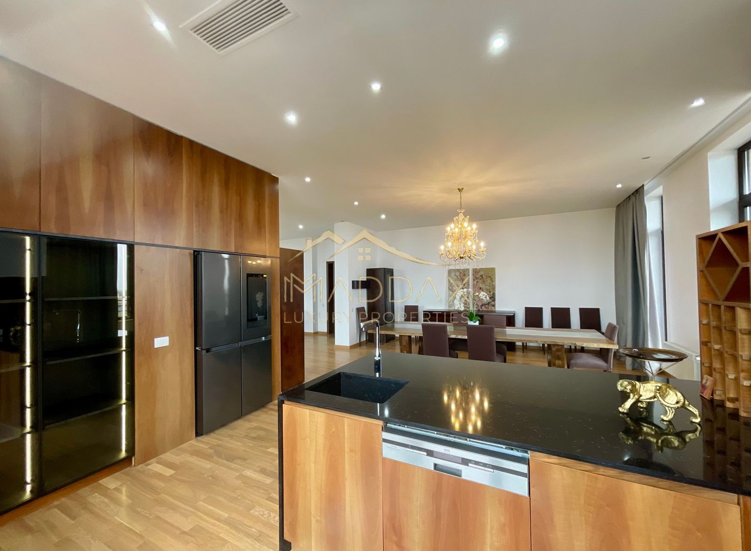Penthouse exclusivist**250 MP//Terasa 120 mp**4 Camere//Erou Iancu Nicolae - Poză 7