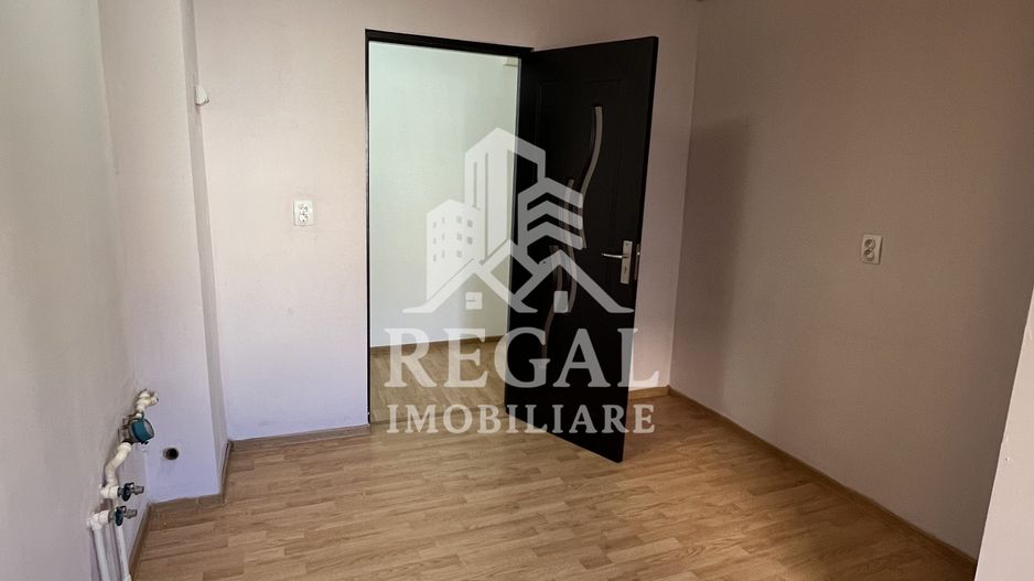 Apartament 4 camere de vânzare – Micro 5/1 | Etaj 1 | 80 mp - Poză 6