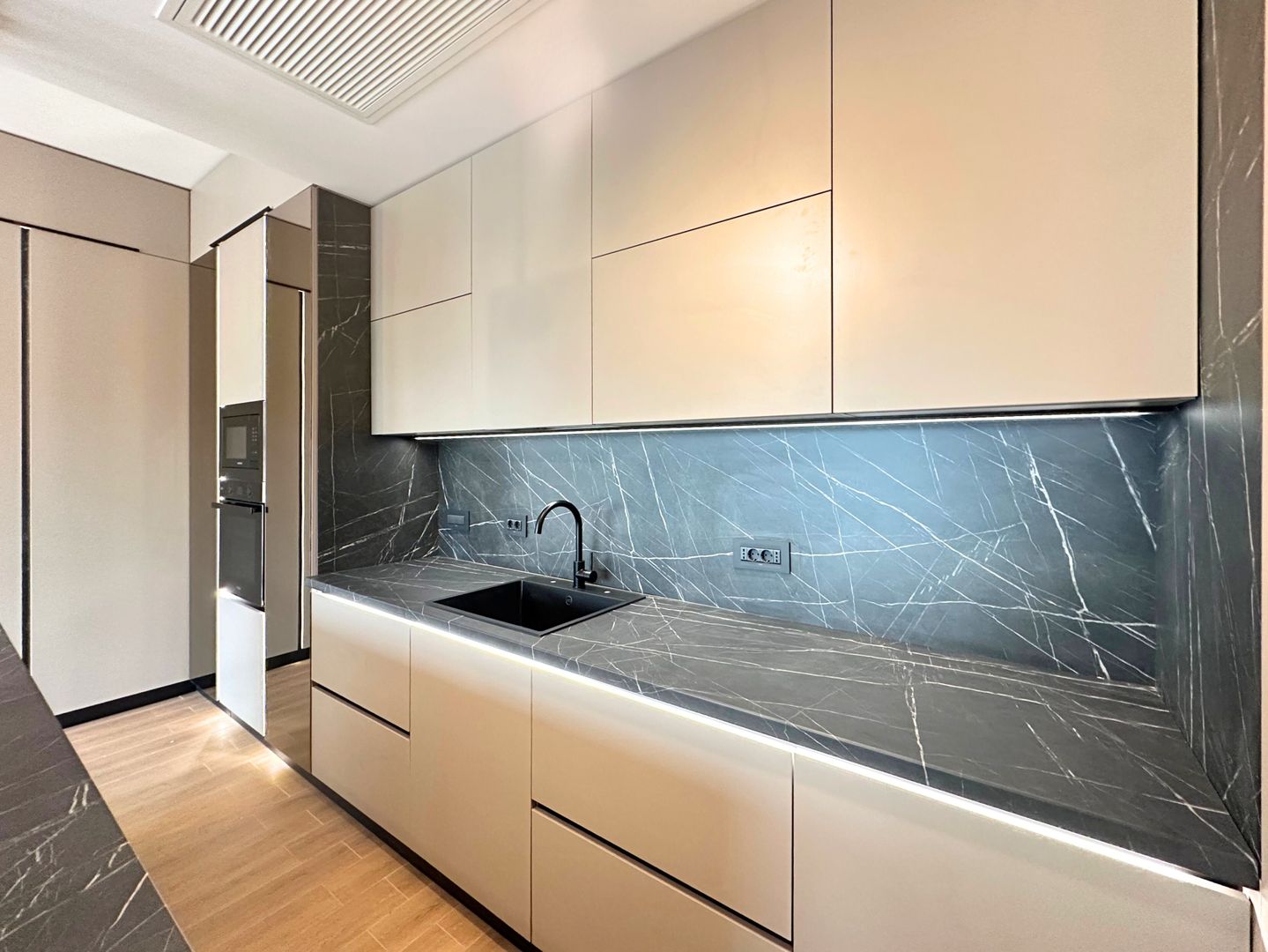 Închiriere apartament 4 camere cu grădină proprie ONE Verdi - Poză 19