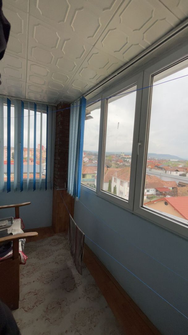 Apartament cu 3  camere de vanzare in Blaj - Poză 4