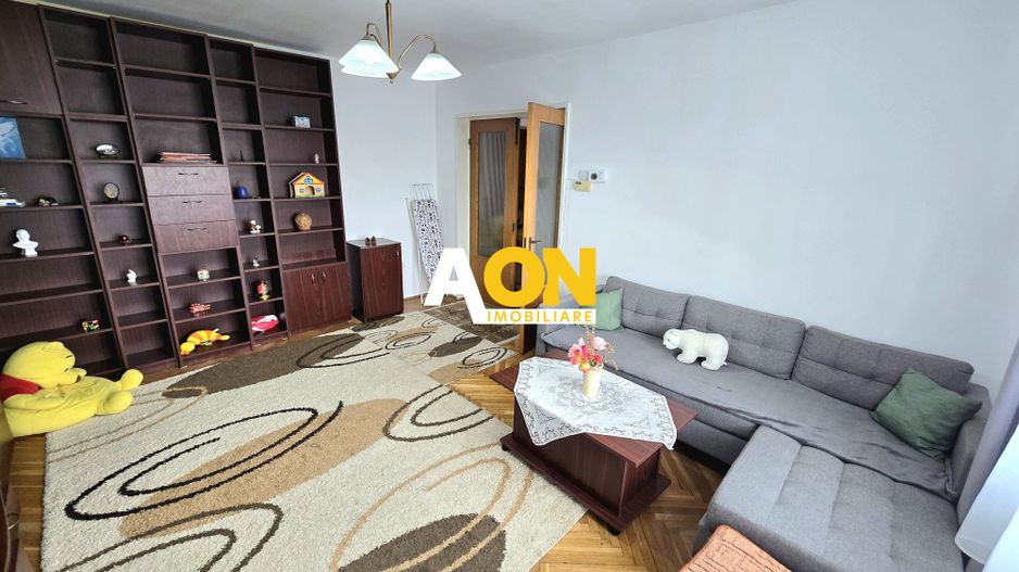 Apartament cu 3 Camere, Complet Mobilat, Zona Cloșca - Cetate - Poză 3