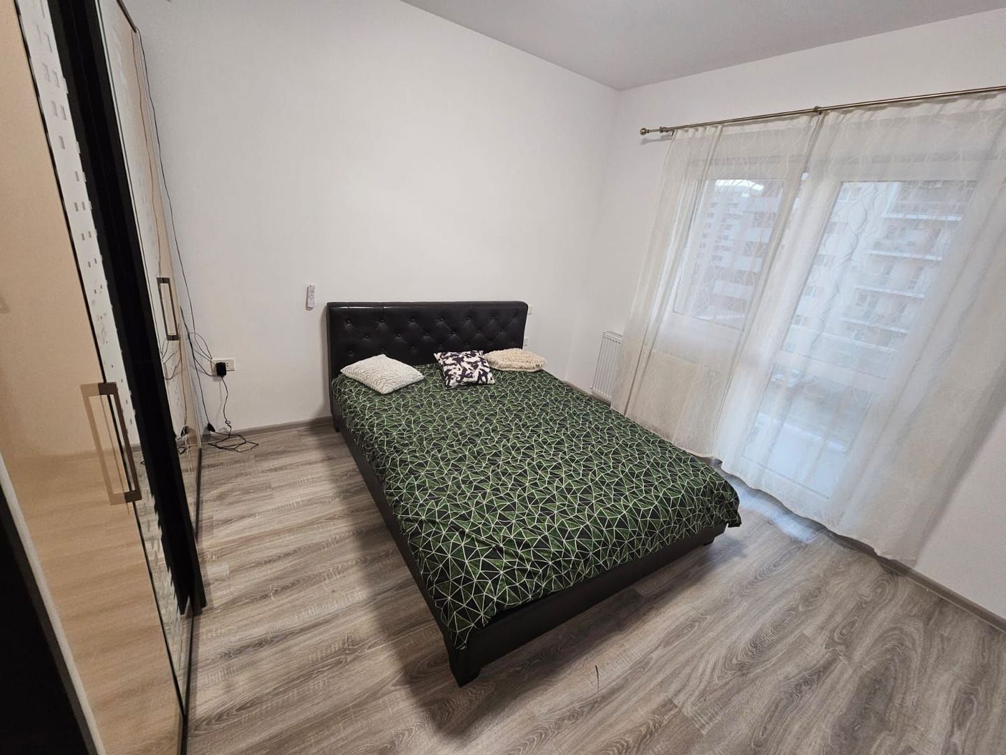 AP. 2 CAMERE-GRAND KRISTAL,PET-FRIENDLY, PARCARE,MASINA DE SPALAT VASE - Poză 3