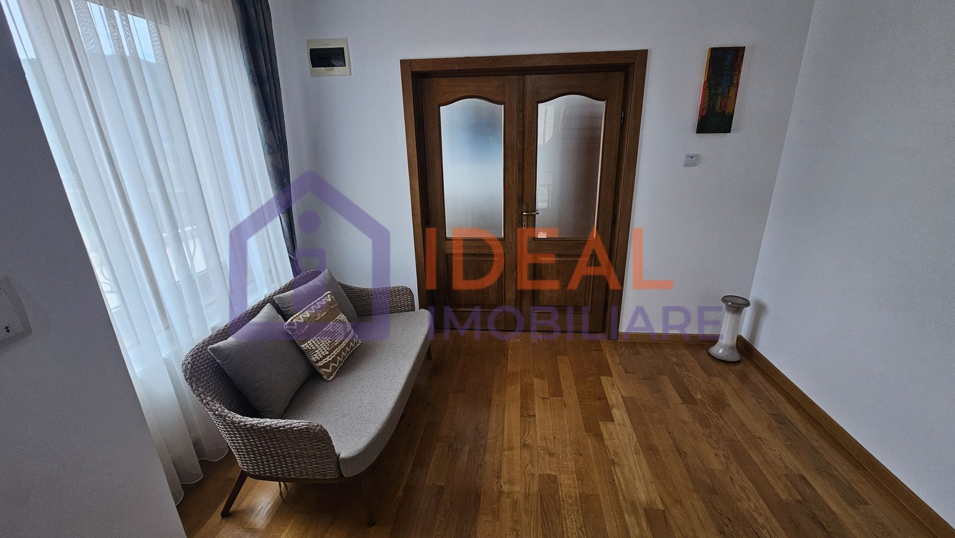 Casă deosebită, cu 5 camere, cu teren de 1132 mp – Cisnădioara - Poză 22