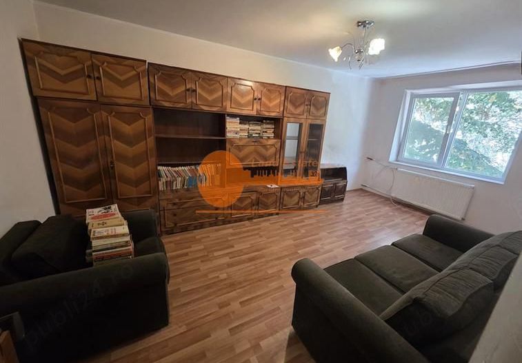 Apartament cu 2 camere zona Chisinau-Bloc Reabilitat - Poză 1