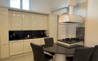 Apartament la casa 4 camere | Mihai Eminescu | Curte comuna | Oradea - Poză 1