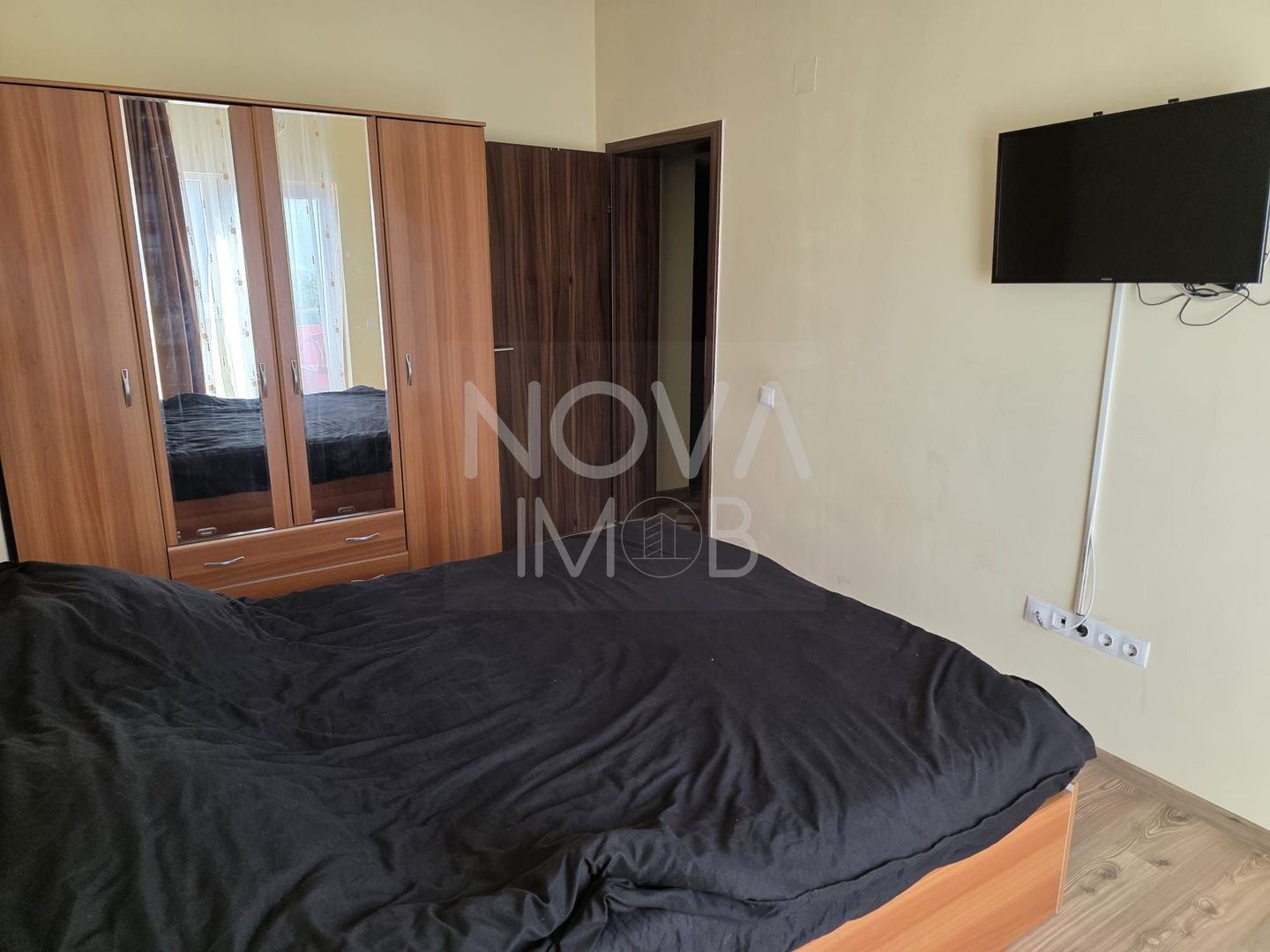 Apartament 2 camere, decomandat, loc de parcare, zona Kogalniceanu - Poză 3