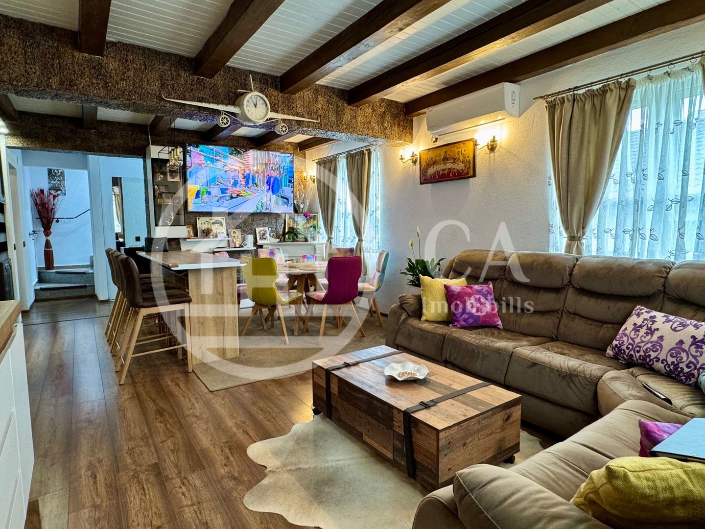 Casă de vânzare cu 6 camere in cartierul Tineretului, Oradea - Poză 2