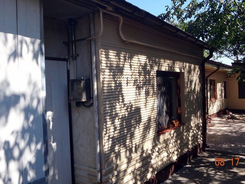 De vanzare  - casa cu 4 camere,  900 mp teren  - str. Razboieni. - Poză 4