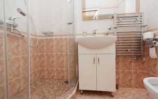 Chirie, apartament, 3 camere, str. 31 August 1989, Centru - Poză 13