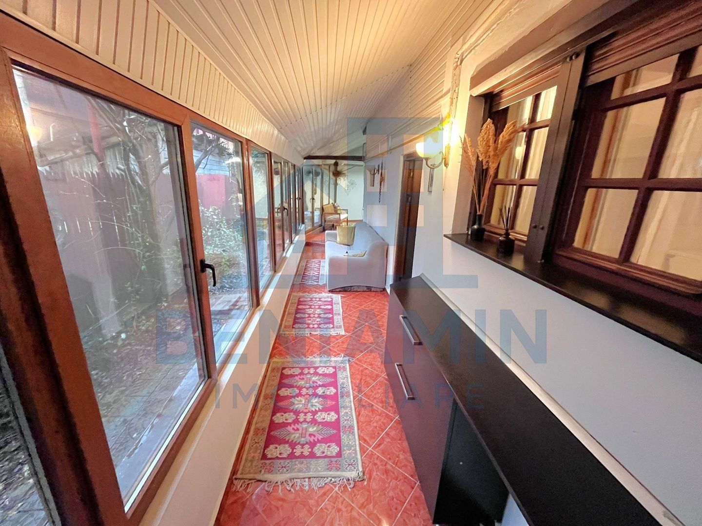 Casa de inchiriat Raului intersectie Campia Islaz -loc de parcare - Poză 13