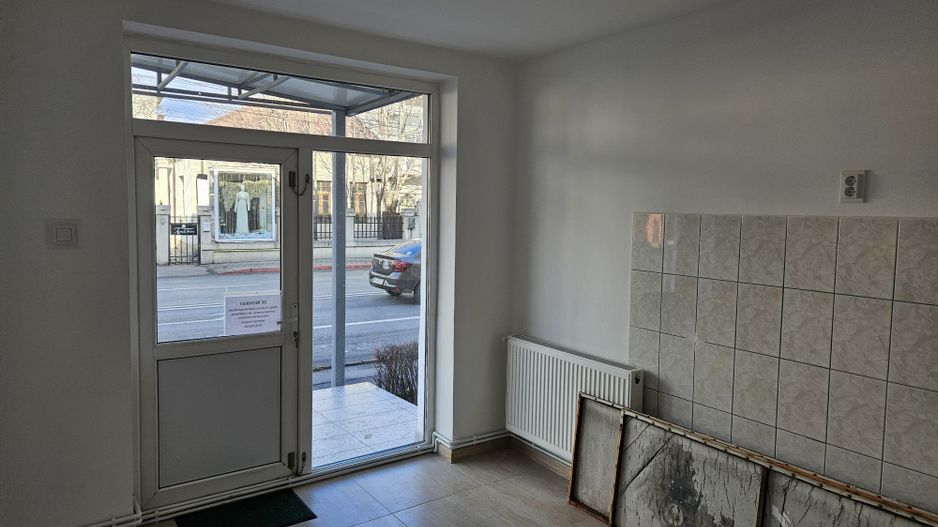 Ultracentral Pitești – spațiu comercial 55 mp, acces stradal - Poză 6
