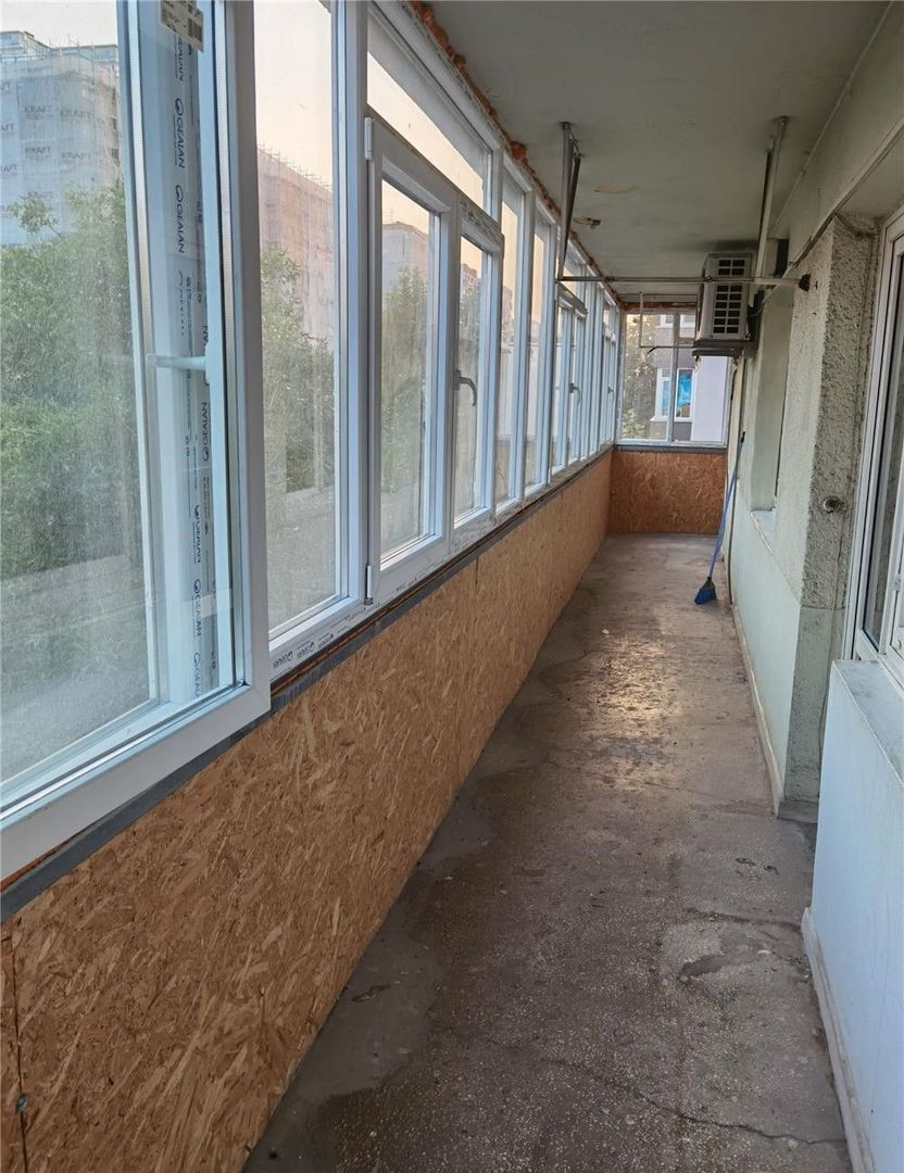 APARTAMENT 3 CAMERE LA BULEVARD | GORJULUI - Poză 3