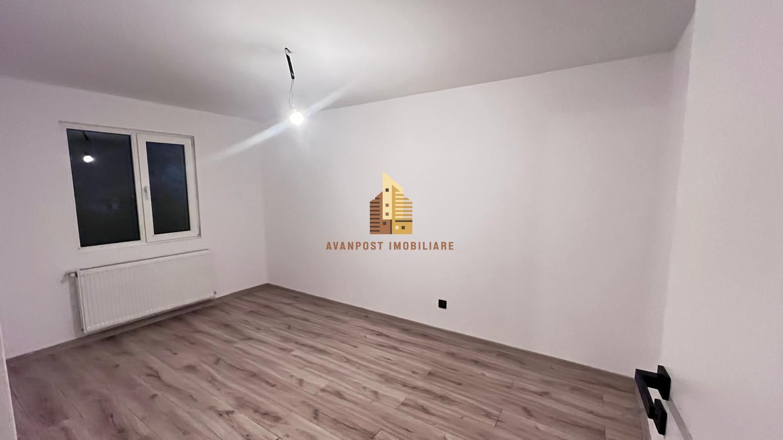 Apartament cu 3 camere de vanzare | Cartierul Manastur | Semidecomandat | - Poză 6