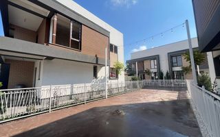 Vila de vanzare-5 camere-3 bai-500 M de STV - Poză 8