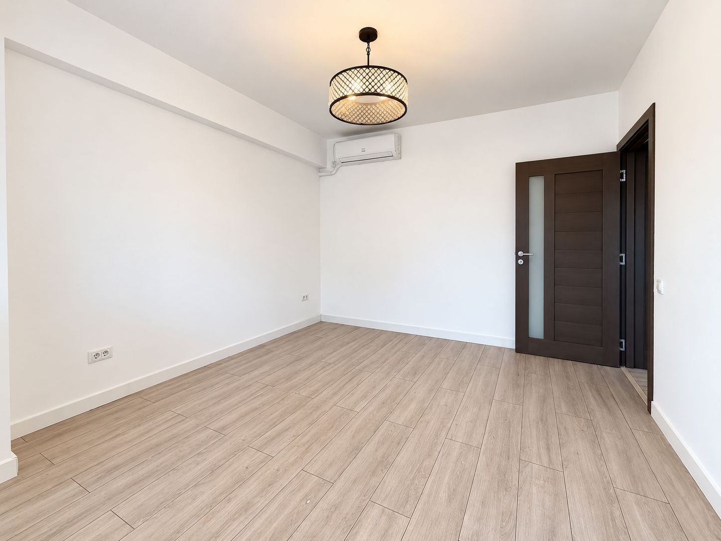 Apartament 2 camere SD 54.6 mp Bucium Lidl 98000 euro - Poză 5