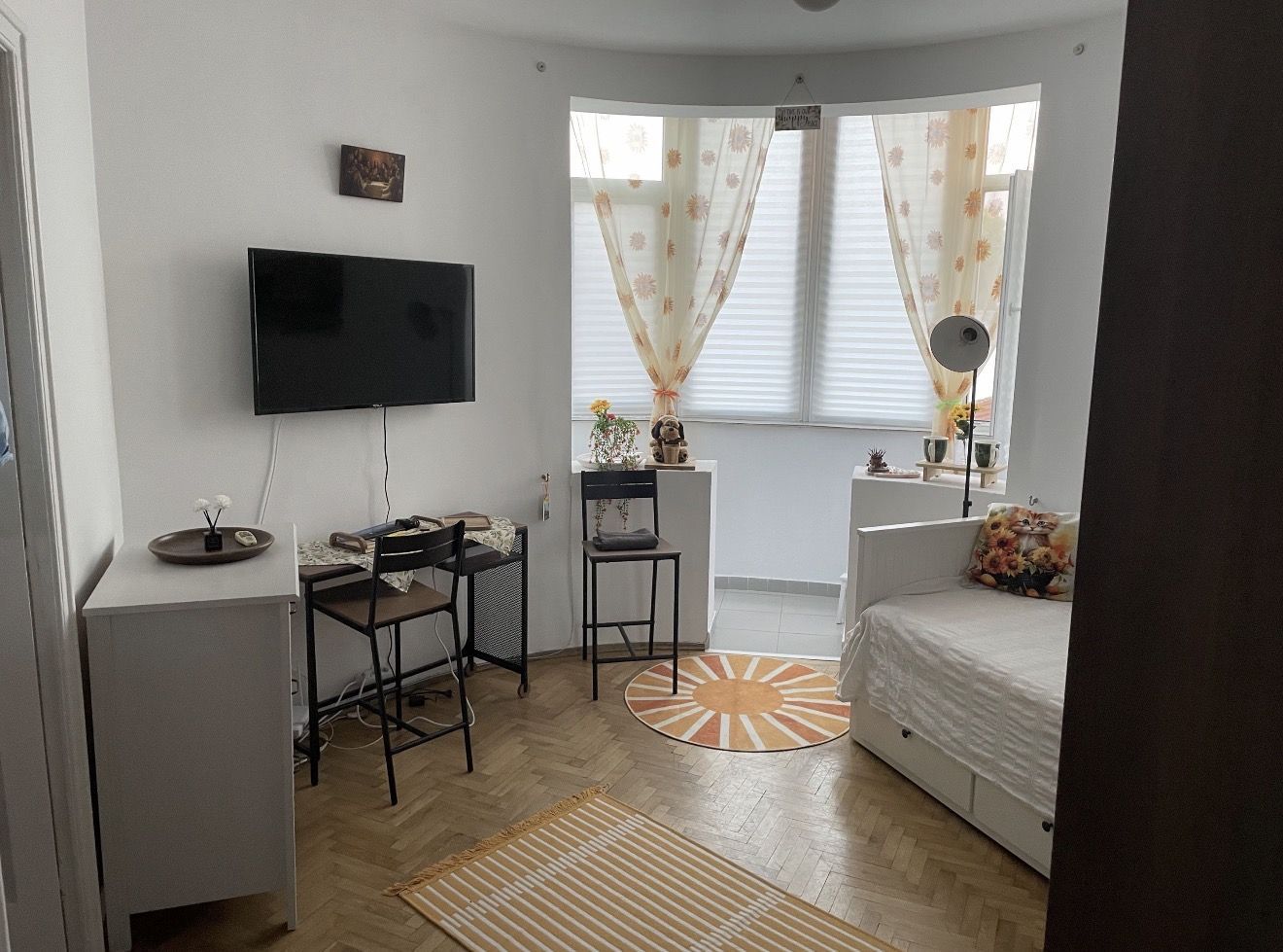 GARSONIERA - CENTRALA PROPRIE, BUCATARIE INCHISA, MUTARE IMEDIATA - Poză 3