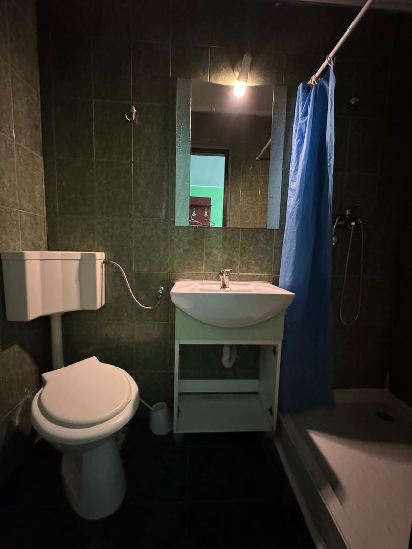 Hotel de inchiriat, 25 camere, 25 bai, receptie,T719 - Poză 7