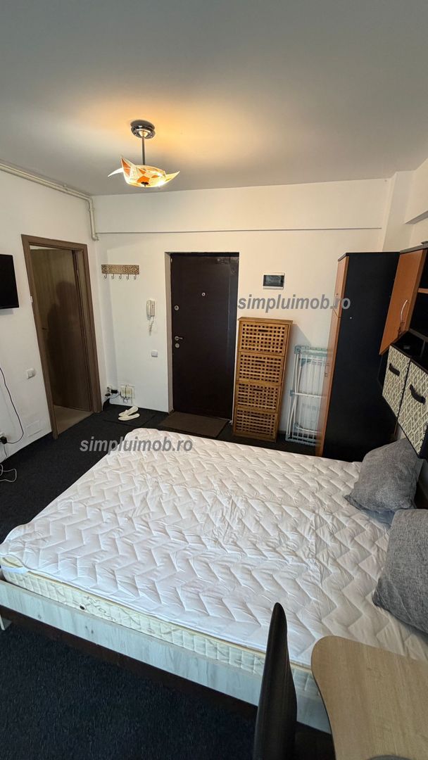 Cochetă mobilată utilată bloc nou centrală proprie - Poză 2