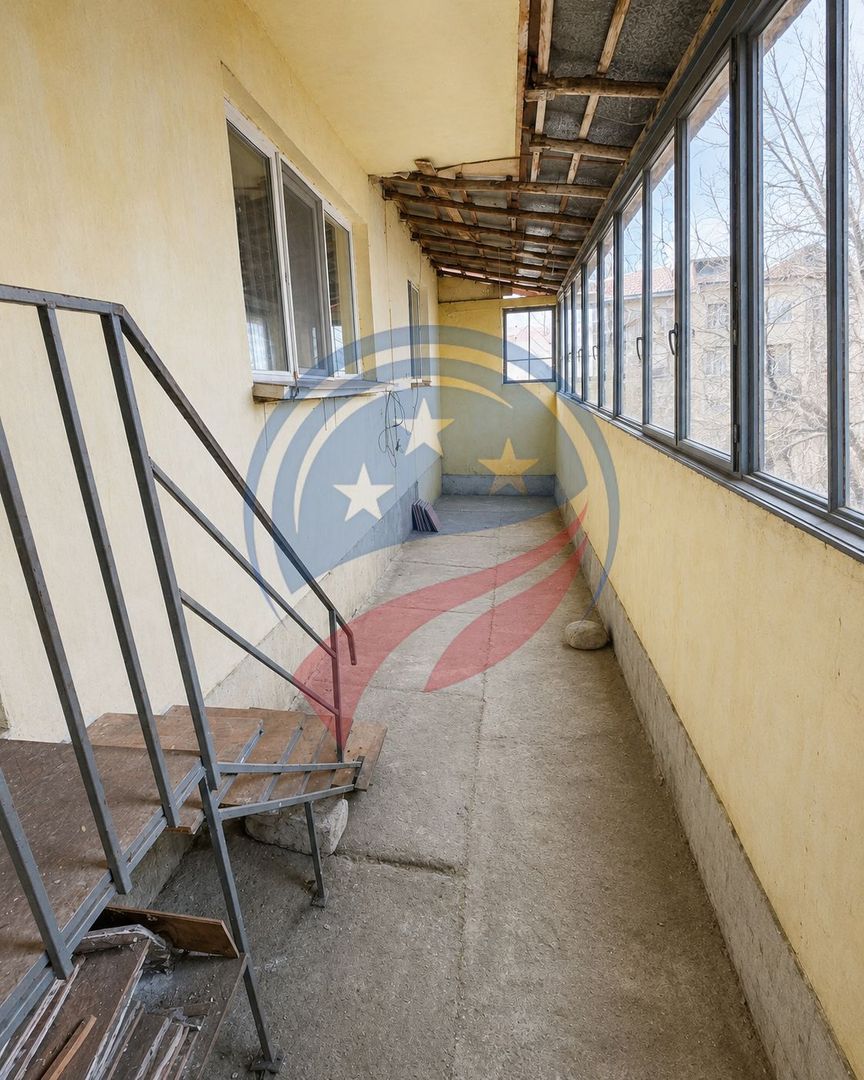 Apartament 2 camere, parter, Craiovita Noua - Poză 5