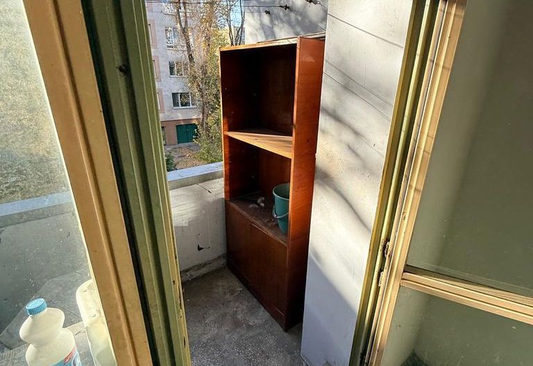 Vânzare apartament 3 camere, decomandat, etaj 1/4 – 66,79 mp + boxă – Drumul Tab - Poză 2