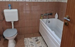 Casa de inchiriat | Snagov | acces direct la lac | ponton propriu - Poză 10