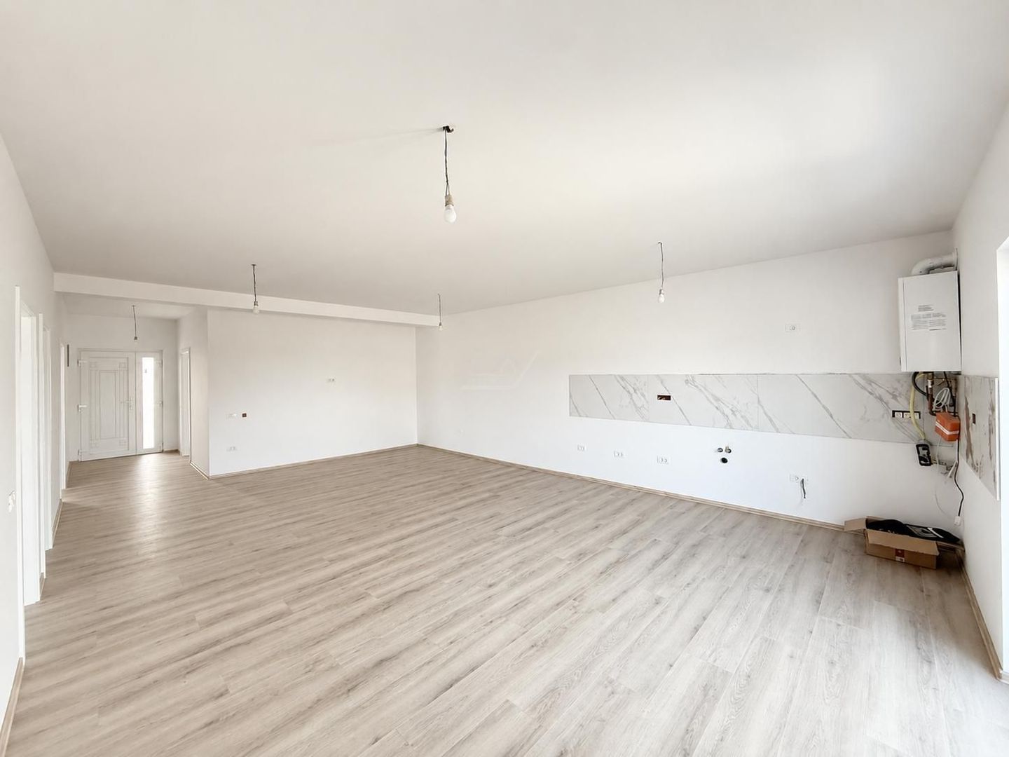COMISION 0! Duplex cu 4 camere finalizat.Toate utilitatile. - Poză 3
