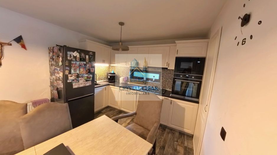 Casă 4 dormitoare și teren de 857 mp - zona Sântana de Mureș - Poză 5