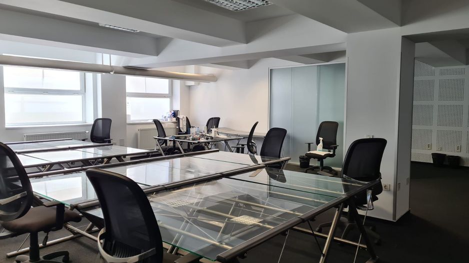 Cladire de birouri 3000 mp - Poză 10