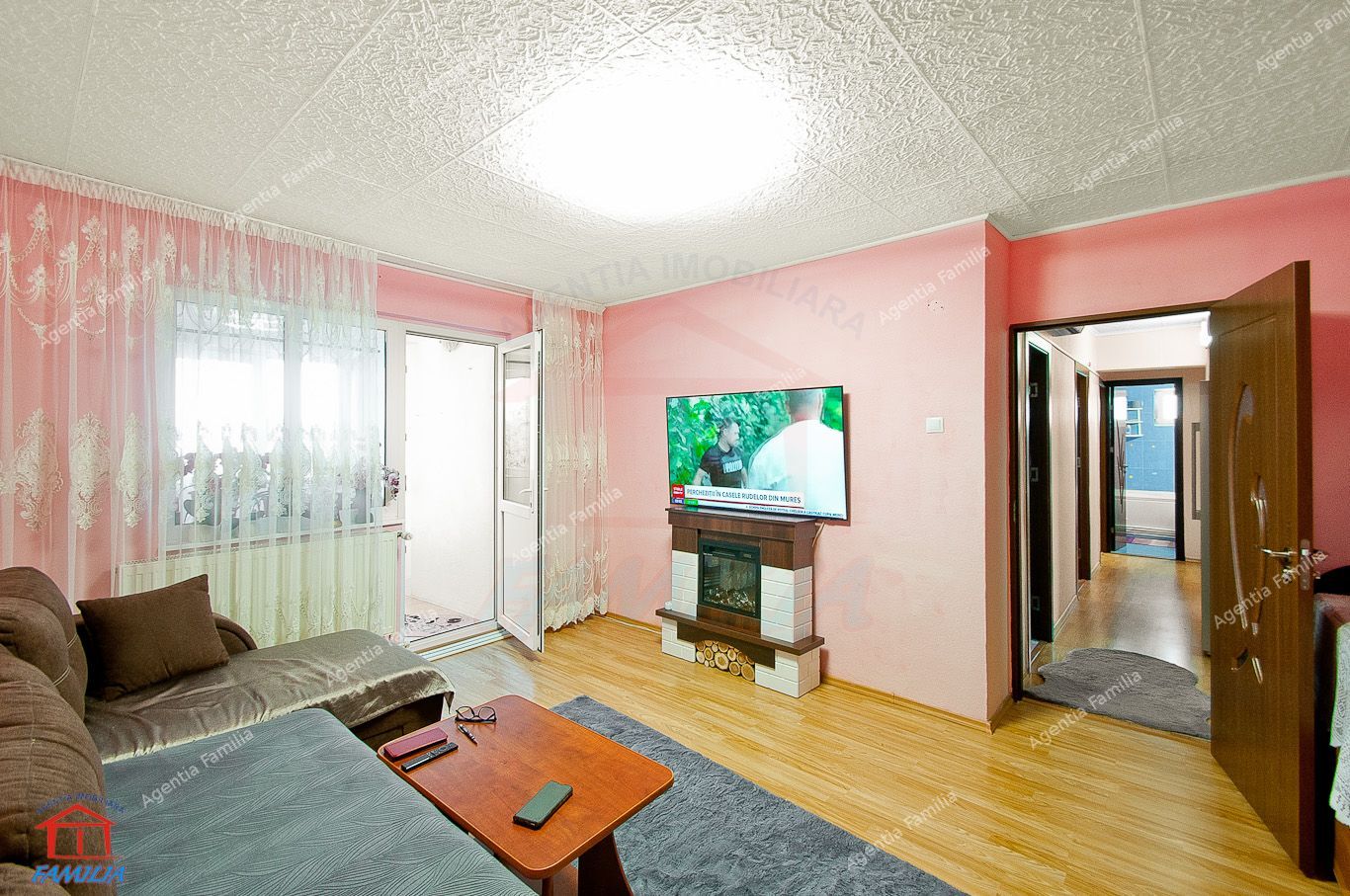 Apartament spatios, renovat, 4 camere, decomandat, etaj 4, Micro 39 - Poză 1