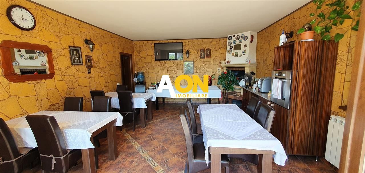 Casa 10 camere, ideala ca pensiune, zona Cetatii Alba Carolina - Poză 18