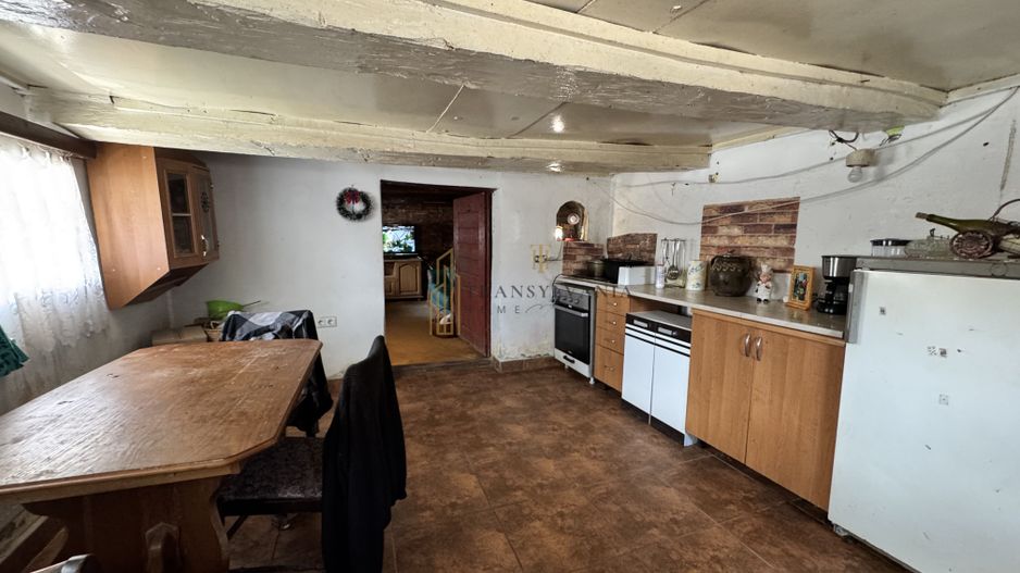 Casa de vanzare cu potential ridicat in Cornatel jud.Sibiu - Poză 13