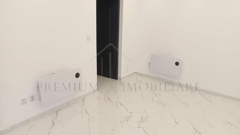 Spatiu Comercial de Vanzare sau Inchiriere In Onesti - Zona centrala - Poză 11