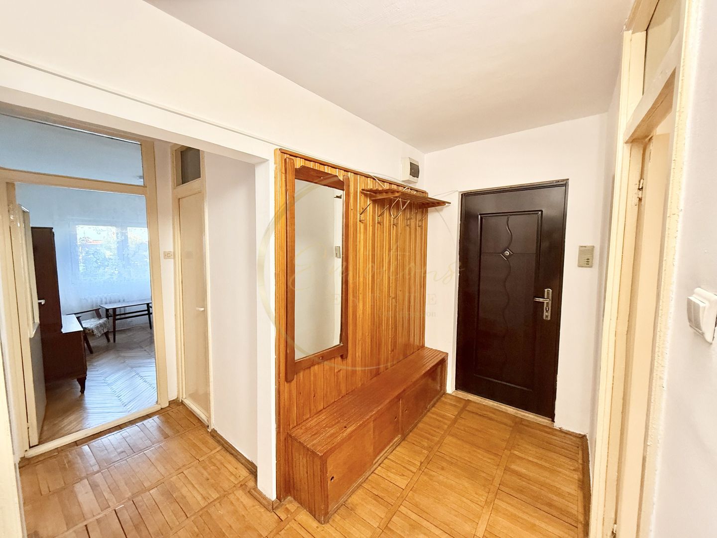 Apartament 3 camere spațios – Confort și accesibilitate, Zona Soarelui - Poză 11
