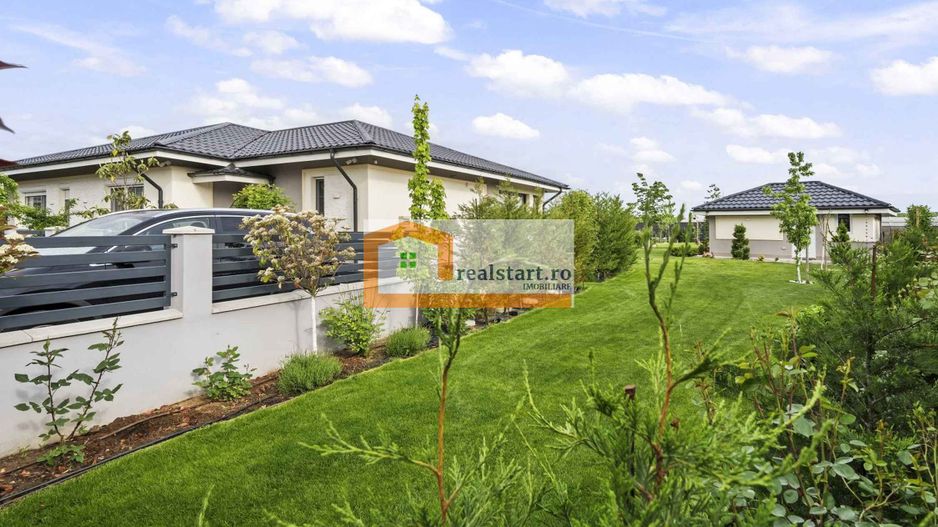 Langa Padure, Vila P+Pod , 1500mp teren,  terasa 40mp,  complex securizat - Poză 27
