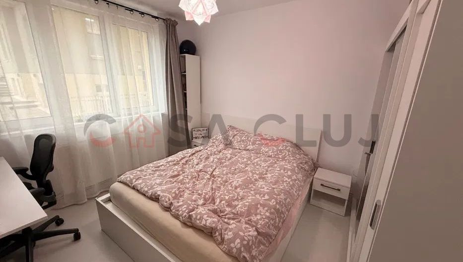 Bloc Izolat - Finisat Modern - Zona Mega Image Eremia Grigorescu - Poză 1