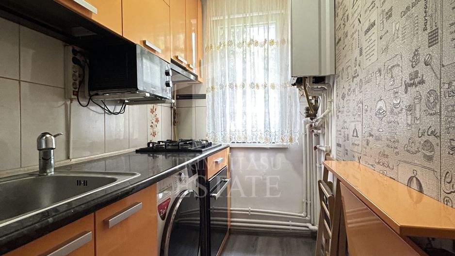 Apartament 3 camere Tomis Nord - 2 locuri parcare - centrală termică - Poză 2