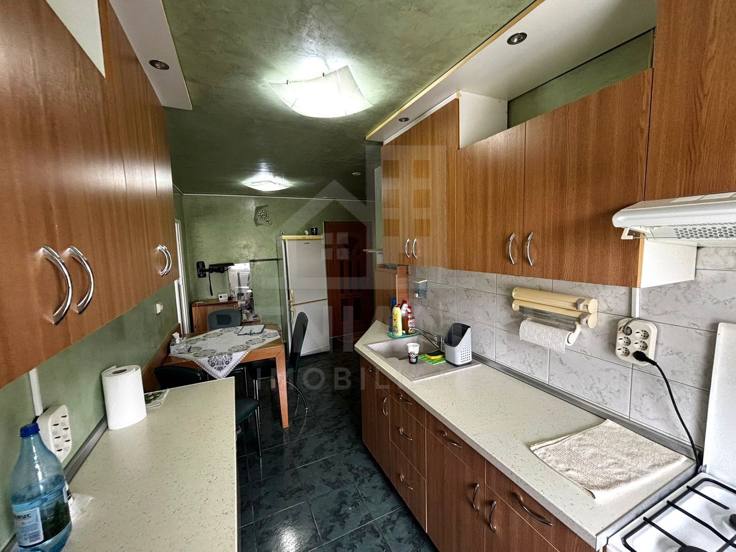 2 Decomandate-51mp-Etaj 3-Balcon-Pivnita-Mobilat-Utilat-Parcare-Triaj - Poză 4