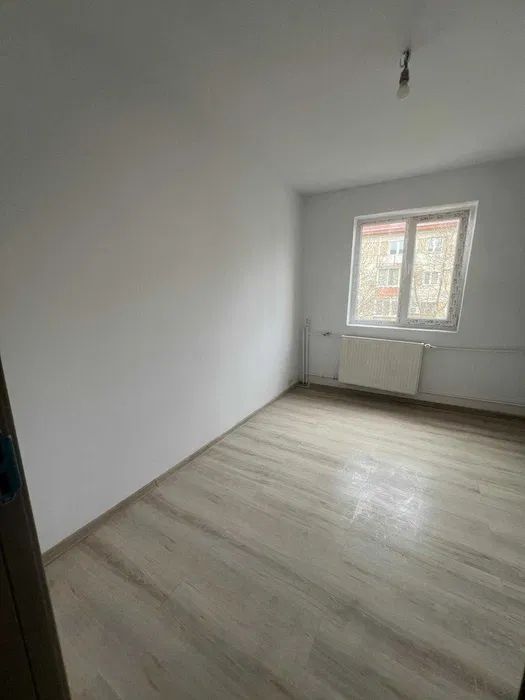 Dacia | 4 Camere  | Etaj Intermediar - Poză 6