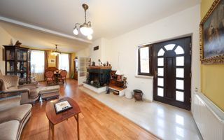 Casă deosebită de vânzare în centrul Brașovului - Poză 19