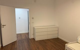 Apartament in vila cu curte  Dumbravita - Poză 16