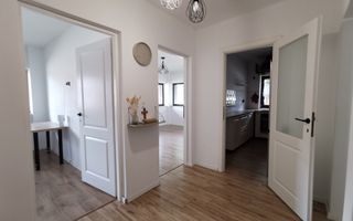 De închiriat apartament cu 3 camere, în Milano 5, Nufărul - Poză 2