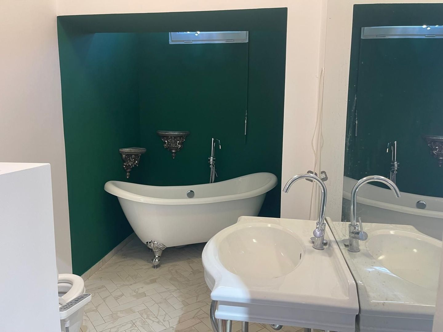 Apartament de lux în inima Oradiei – locație premium lângă Gojdu - Poză 6